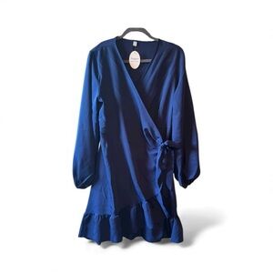 Size large wrap dress